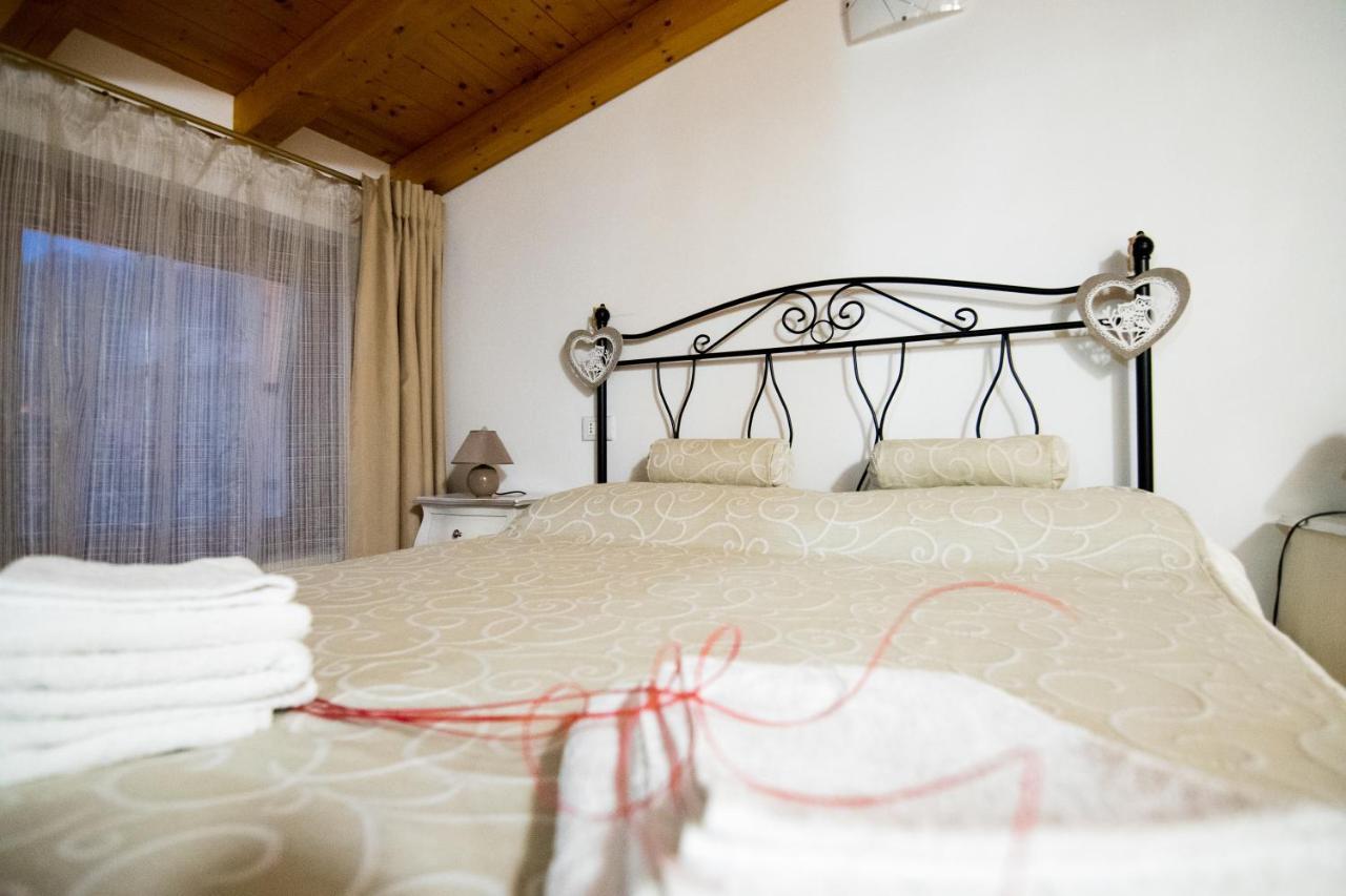B&B Al Vicolo Di Mezzo Monzambano Kültér fotó