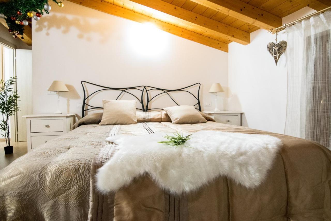 B&B Al Vicolo Di Mezzo Monzambano Kültér fotó