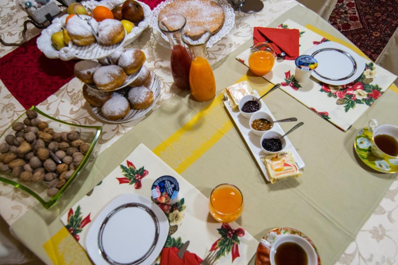 B&B Al Vicolo Di Mezzo Monzambano Kültér fotó
