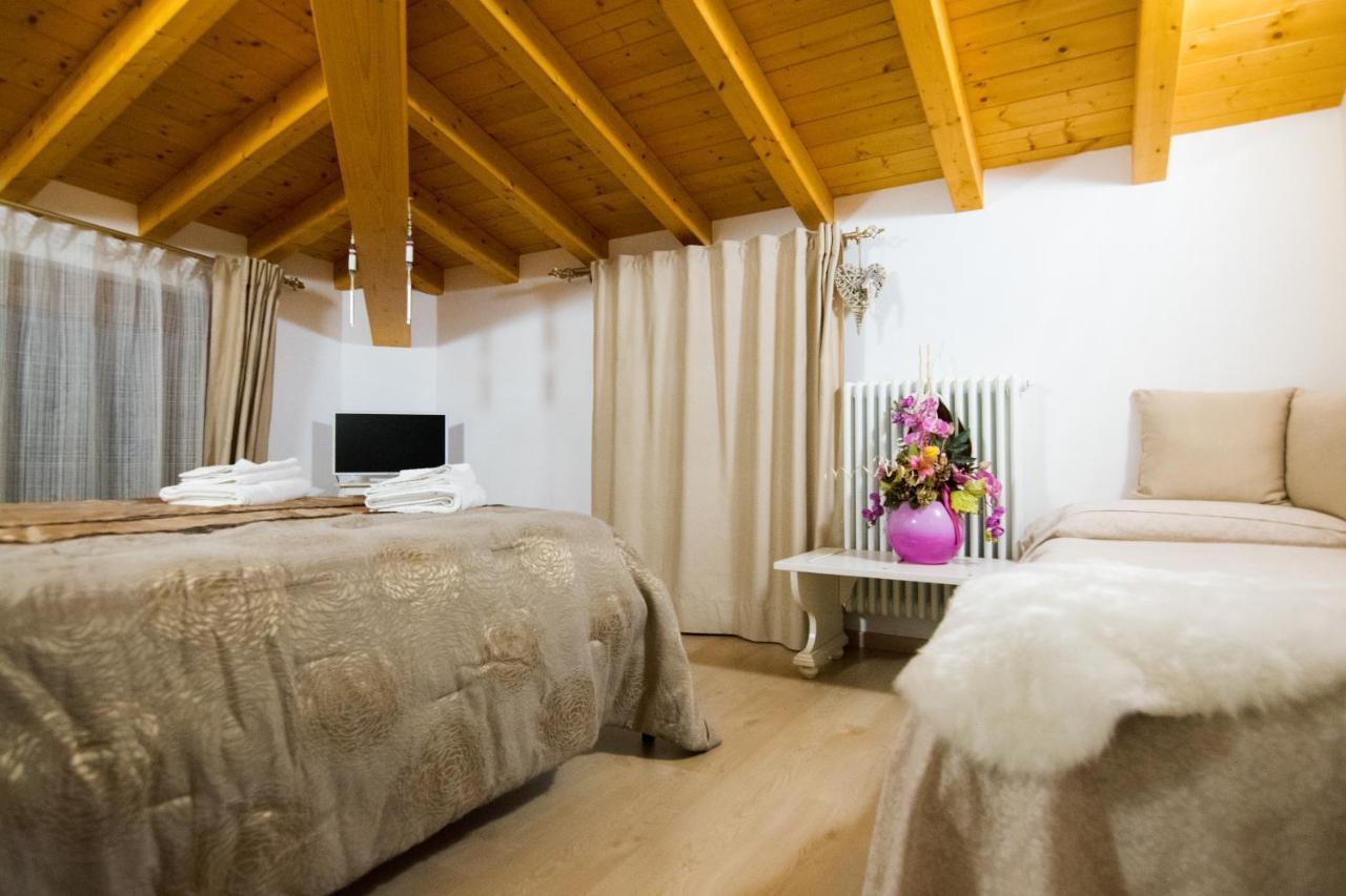 B&B Al Vicolo Di Mezzo Monzambano Kültér fotó